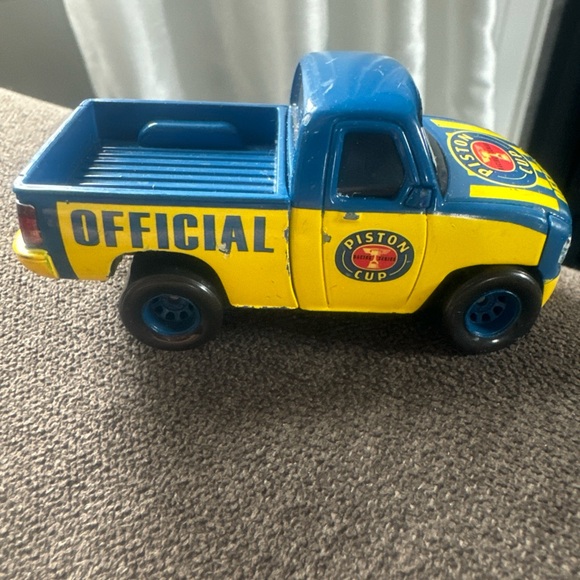 Disney Pixar Cars Dexter Hoover Diecast Vehicle - Picture 5 of 8